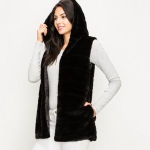 Kimberly C. Black Faux Fur Hooded Vest S/M